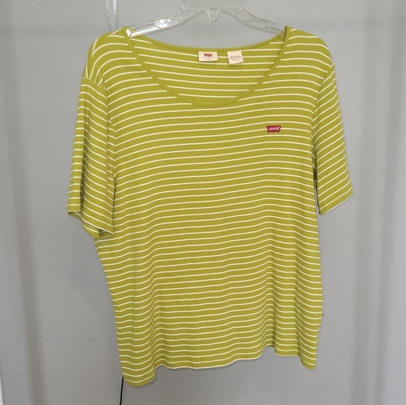 Levi's Honey Short Sleeve T in Pea Green, VGUC, Size 3X - Picture 3 of 7